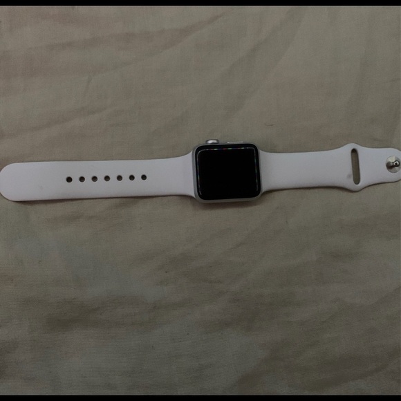 Apple Watch series 3 - Picture 1 of 1